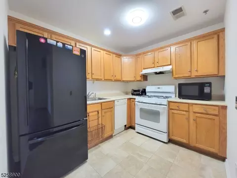 39 Union St #405, Hackensack, NJ 07601 photo 9
