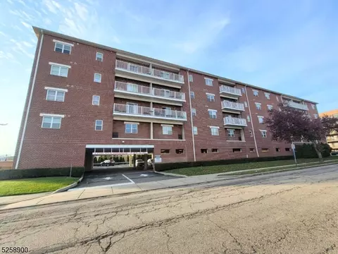39 Union St #405, Hackensack, NJ 07601 photo 3