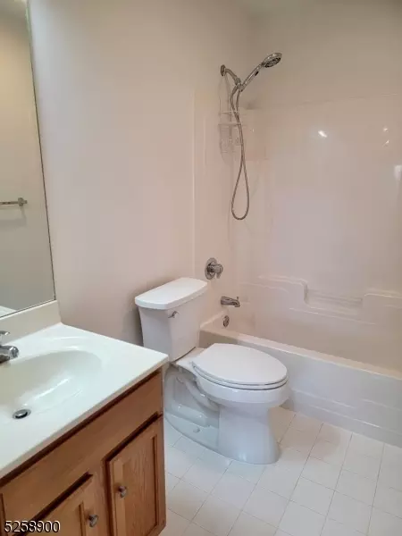 39 Union St #405, Hackensack, NJ 07601 photo 13