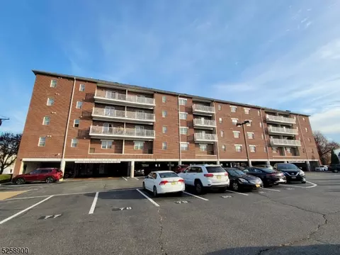 39 Union St #405, Hackensack, NJ 07601 photo 4