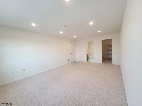 39 Union St #405, Hackensack, NJ 07601 photo 12