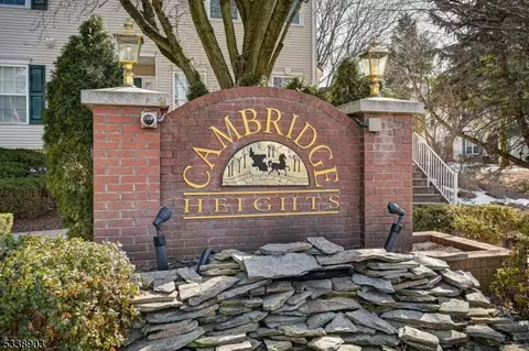 171 Cambridge Ct, Clifton, NJ 07014