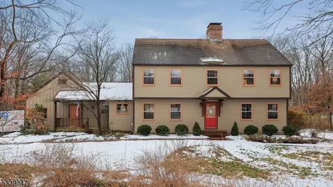 21 Cross Rd, Bernards, NJ 07920