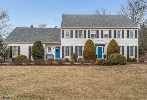 14 Wedgewood Dr, Clinton Twp, NJ 08801