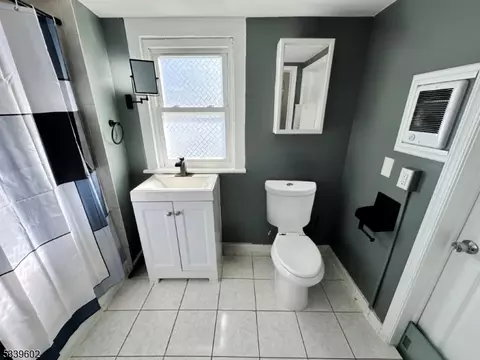 514 E 3rd St, Plainfield, NJ 07060 photo 9