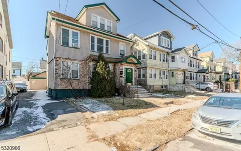 166 Goldsmith Ave #3, Newark, NJ 07112
