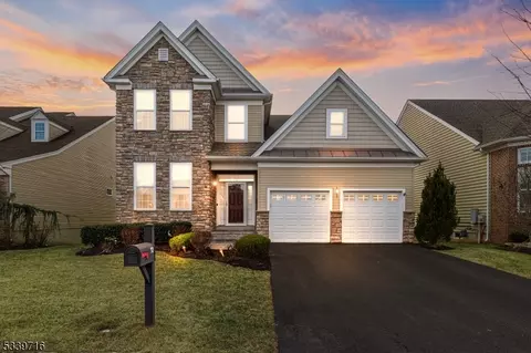 73 Ditmar Blvd, Readington Twp, NJ 08889
