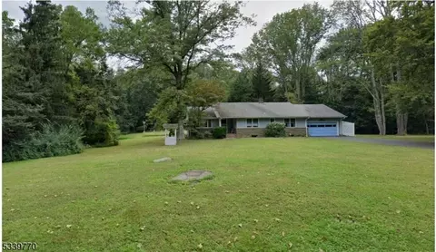 20 Riva Ave, South Brunswick Twp, NJ 08902