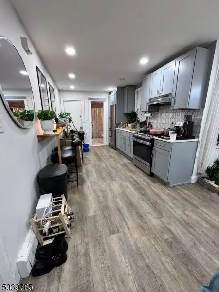 112 Garside St, Newark, NJ 07104