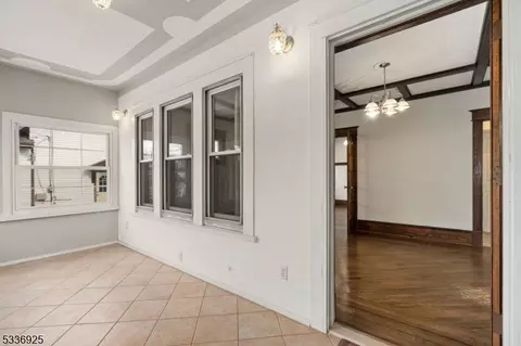 9 Christopher St, Dover, NJ 07801 photo 4