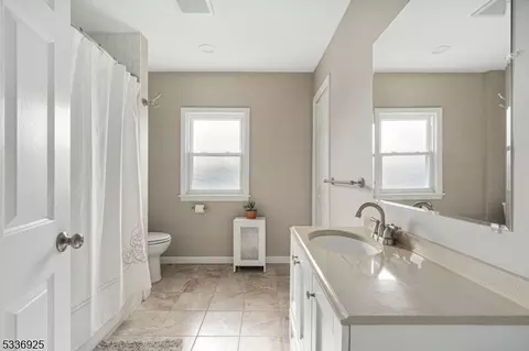 9 Christopher St, Dover, NJ 07801 photo 20