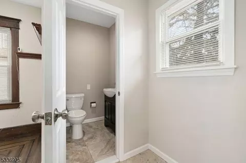 9 Christopher St, Dover, NJ 07801 photo 13