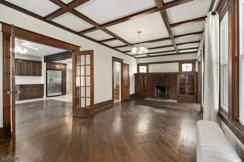 9 Christopher St, Dover, NJ 07801 photo 8