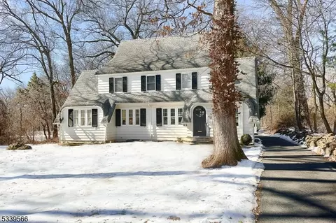 38 Welsh Rd, Essex Fells, NJ 07021