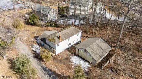 385 Maxim Dr, Byram Township, NJ 07821