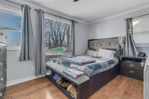 125 Bedford Ave, Woodbridge Twp, NJ 08830