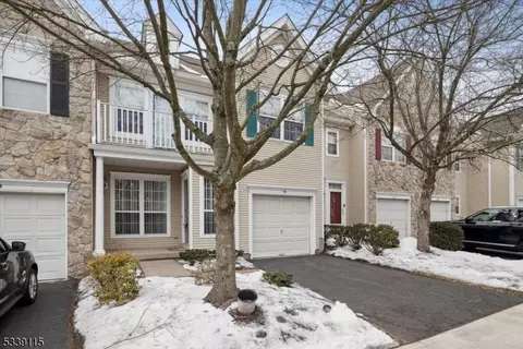 26 Mayflower Dr, Bernards, NJ 07920