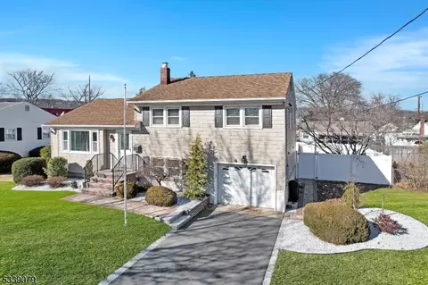 115 Howard Ave, Middlesex, NJ 08846 photo 4