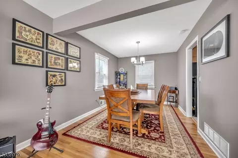 115 Howard Ave, Middlesex, NJ 08846 photo 9