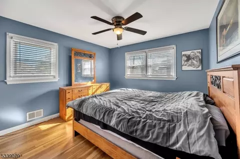 115 Howard Ave, Middlesex, NJ 08846 photo 24