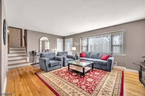 115 Howard Ave, Middlesex, NJ 08846 photo 6