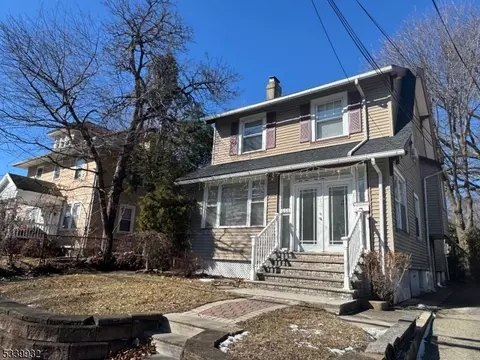 856 Degraw Ave, Newark, NJ 07104