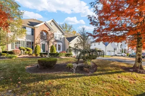 34 Spruce Meadows Dr, Monroe Township, NJ 08831