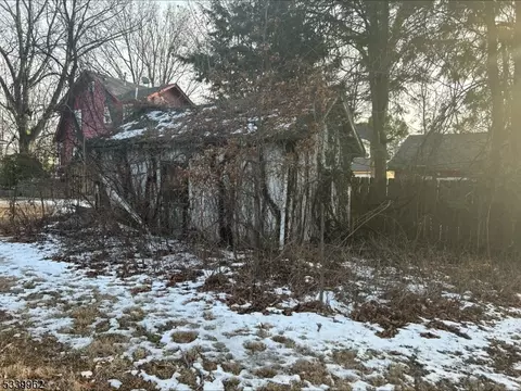 1277 E Front St, Plainfield, NJ 07062 photo 4