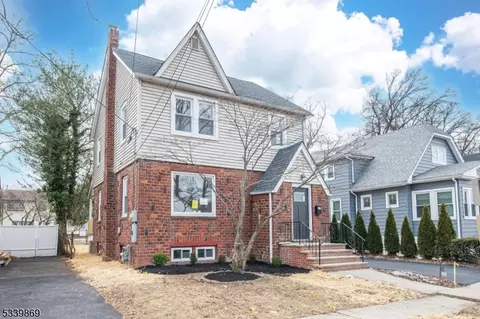 760 Drake Ave, Roselle, NJ 07203