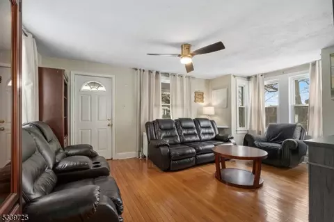 315 Sharp St, Hackettstown, NJ 07840 photo 3