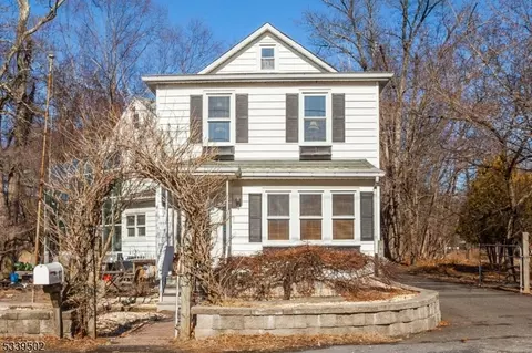 81 Davidsons Mill Rd, South Brunswick Twp, NJ 08902