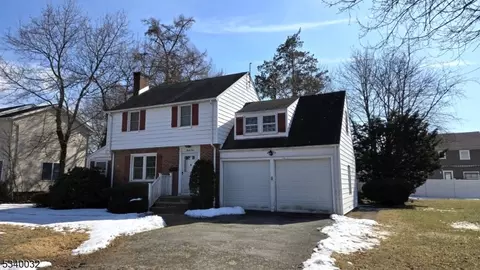 31 Prospect Ave, Pequannock Twp, NJ 07444