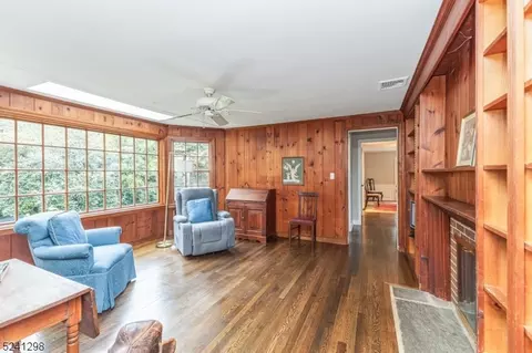 657 Hillside Ave, Mountainside, NJ 07092 photo 8