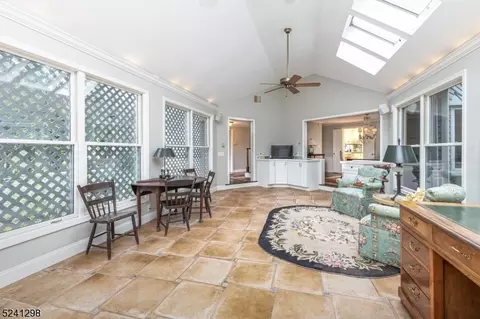 657 Hillside Ave, Mountainside, NJ 07092 photo 16