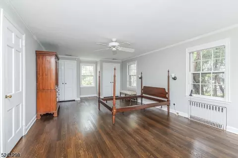 657 Hillside Ave, Mountainside, NJ 07092 photo 17