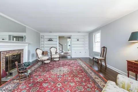 657 Hillside Ave, Mountainside, NJ 07092 photo 4