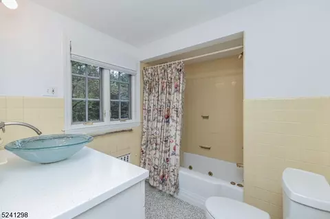 657 Hillside Ave, Mountainside, NJ 07092 photo 19