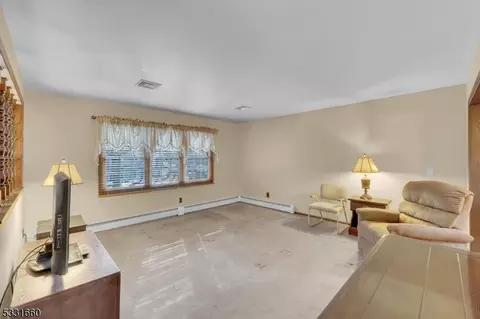 31 Beech St, Stanhope, NJ 07874 photo 6