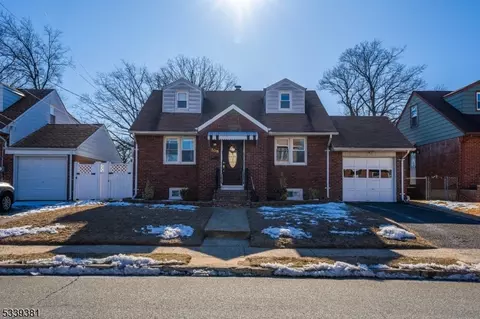 109 W Oldis St, Rochelle Park, NJ 07662