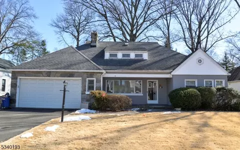 21 Tulip St, Cranford, NJ 07016