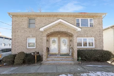 36 Franklin St, Elmwood Park, NJ 07407