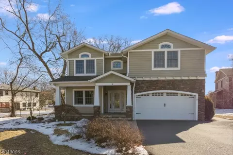 68 Reynolds Ave, Whippany, NJ 07981