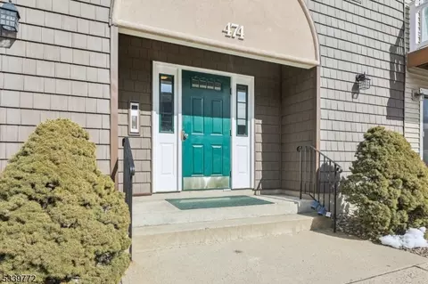 474 Forest St #303, Kearny, NJ 07032