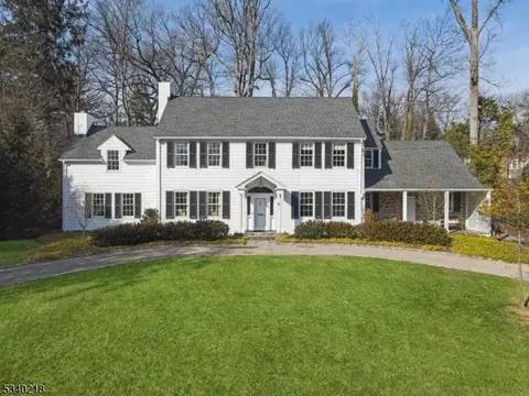 9 East Ln, Millburn Twp, NJ 07078