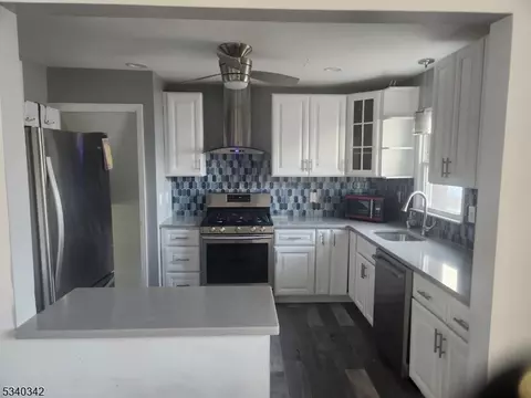 36 Cedar Ct, Plainfield, NJ 07060 photo 5