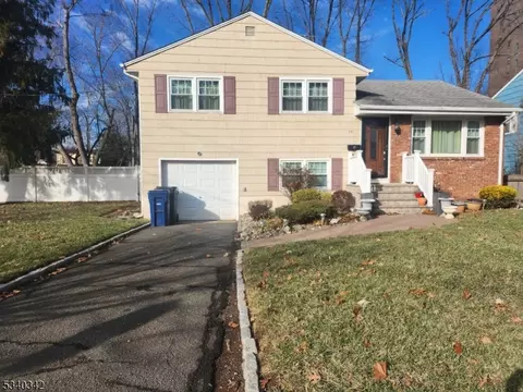 36 Cedar Ct, Plainfield, NJ 07060 photo 2
