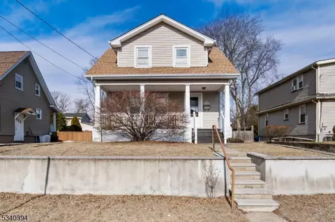 759 Drake Ave, Middlesex, NJ 08846