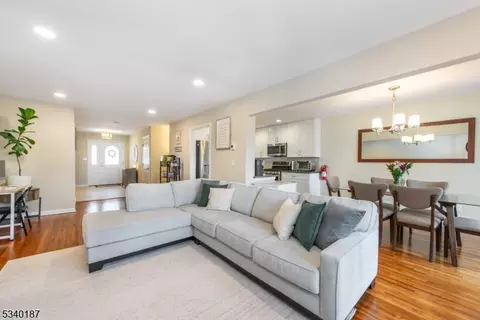 9 Hansen Pl #9, Wayne, NJ 07470 photo 4