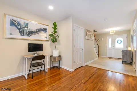 9 Hansen Pl #9, Wayne, NJ 07470 photo 3