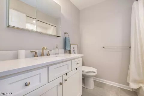 9 Hansen Pl #9, Wayne, NJ 07470 photo 21